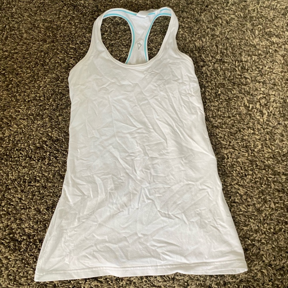 Ivviva by lululemon white tanktop